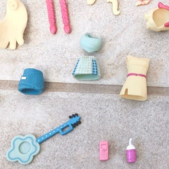 VINTAGE Polly Pocket Pink Limo Accessories and Doll - Picture 8 of 10